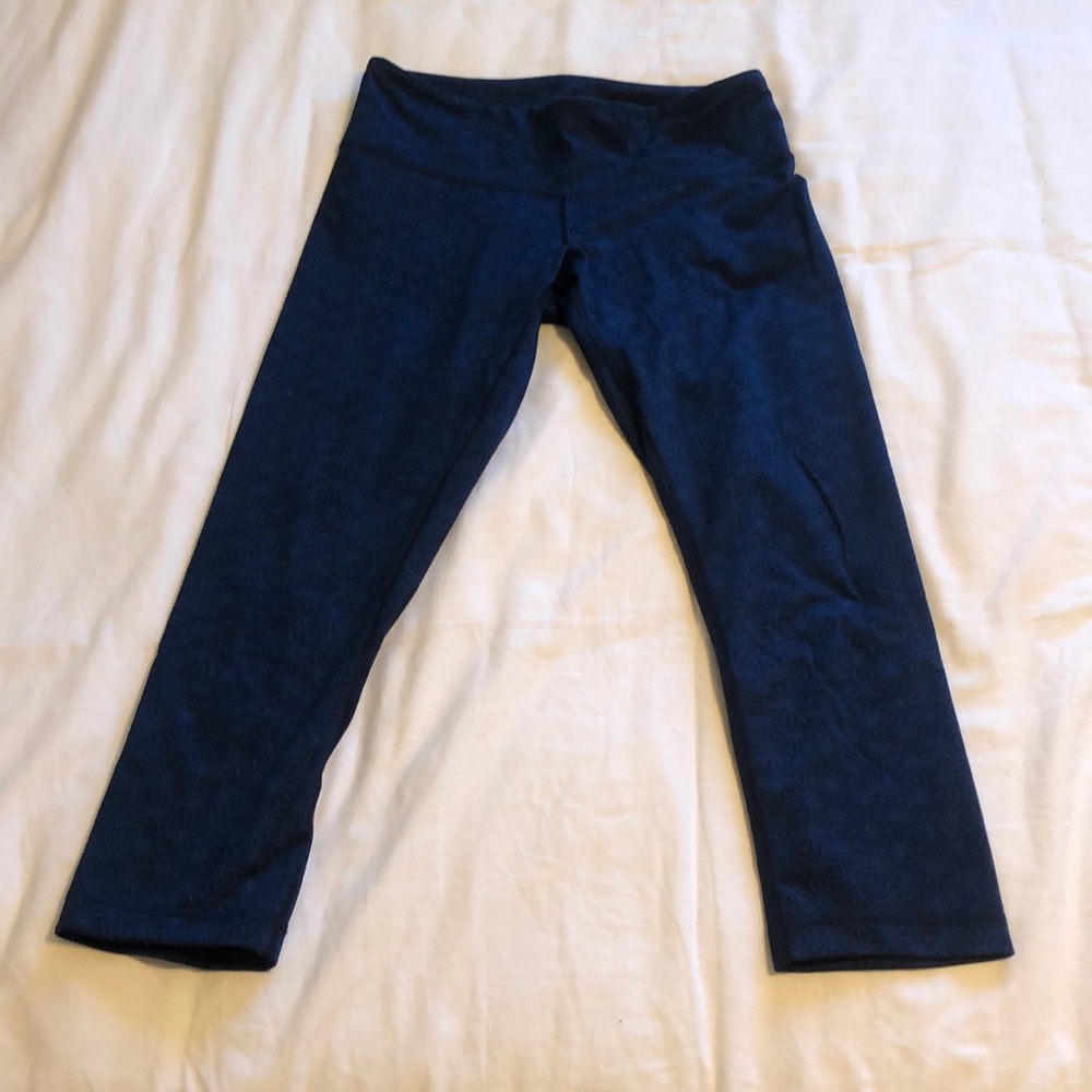 Lululemon Wunder Under cropped leggings